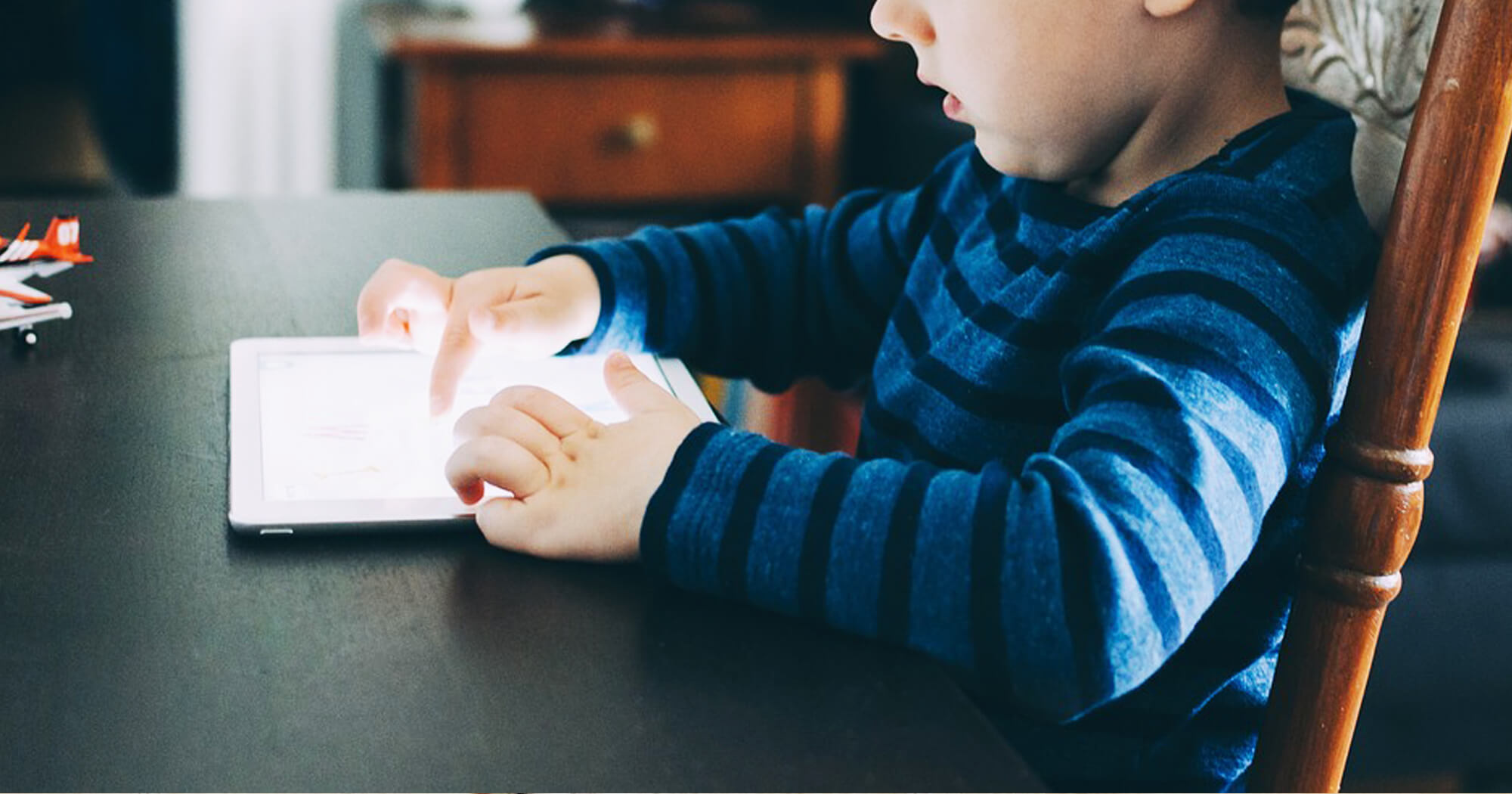 child on the internet