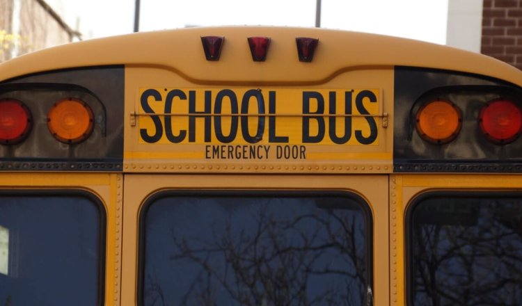 Reinforcing School Bus Safety: 5 Tips to Review with your Child